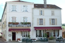 Salon de Th / Bar / Terrasse